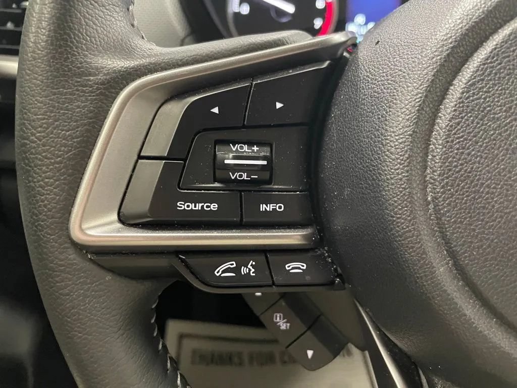 Used 2023 Subaru Forester Limited AWD/4WD image 14