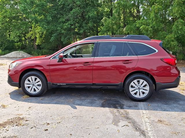 Used 2018 Subaru Outback 2.5i Premium AWD/4WD image 6