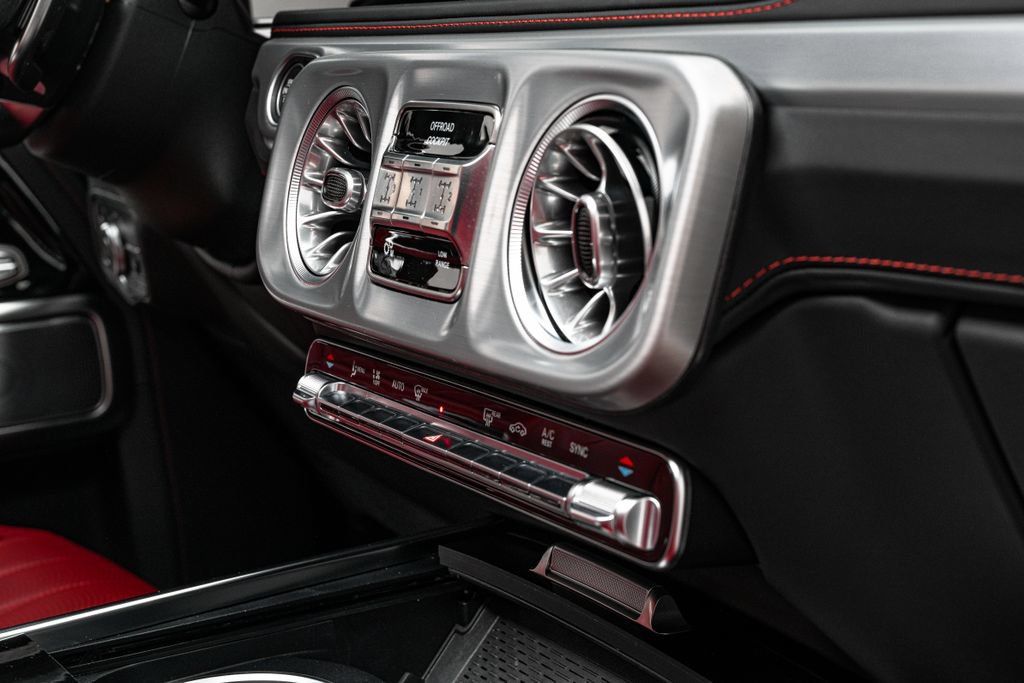 Used 2025 Mercedes-Benz G 63 AMG 4MATIC image 28