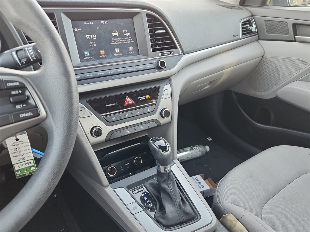 Used 2017 Hyundai Elantra SE image 18