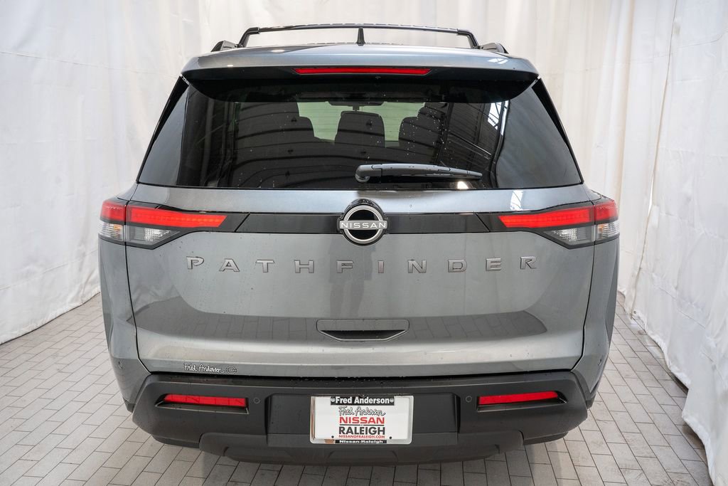 New 2026 Nissan Pathfinder SV image 5
