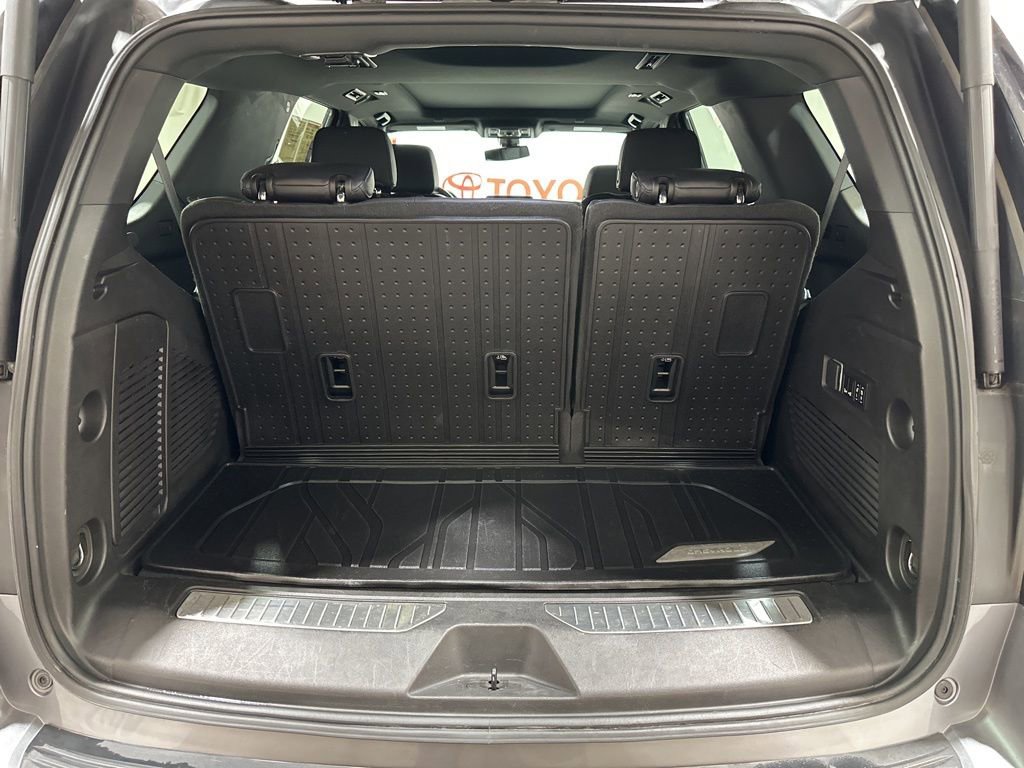 Used 2022 Chevrolet Tahoe Z71 w/ Luxury Package image 16