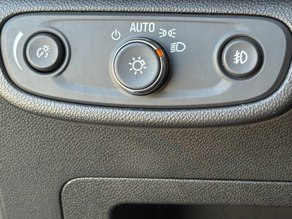 Used 2023 Chevrolet TrailBlazer LT FWD image 18