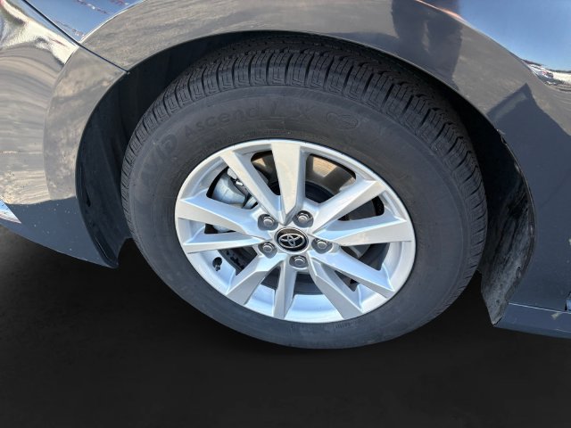 Used 2025 Toyota Camry LE FWD image 11