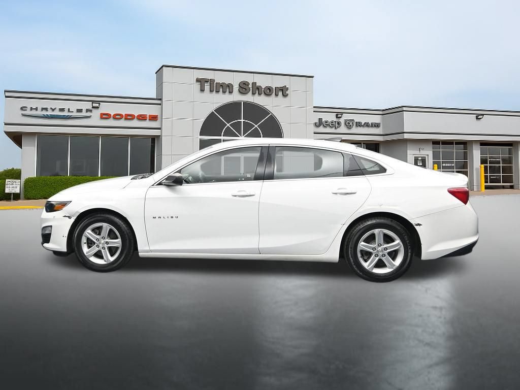 Used 2020 Chevrolet Malibu LS FWD image 2