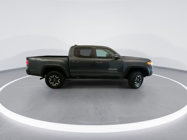 Used 2022 Toyota Tacoma TRD Off-Road w/ TRD Premium Off Road Package image 5