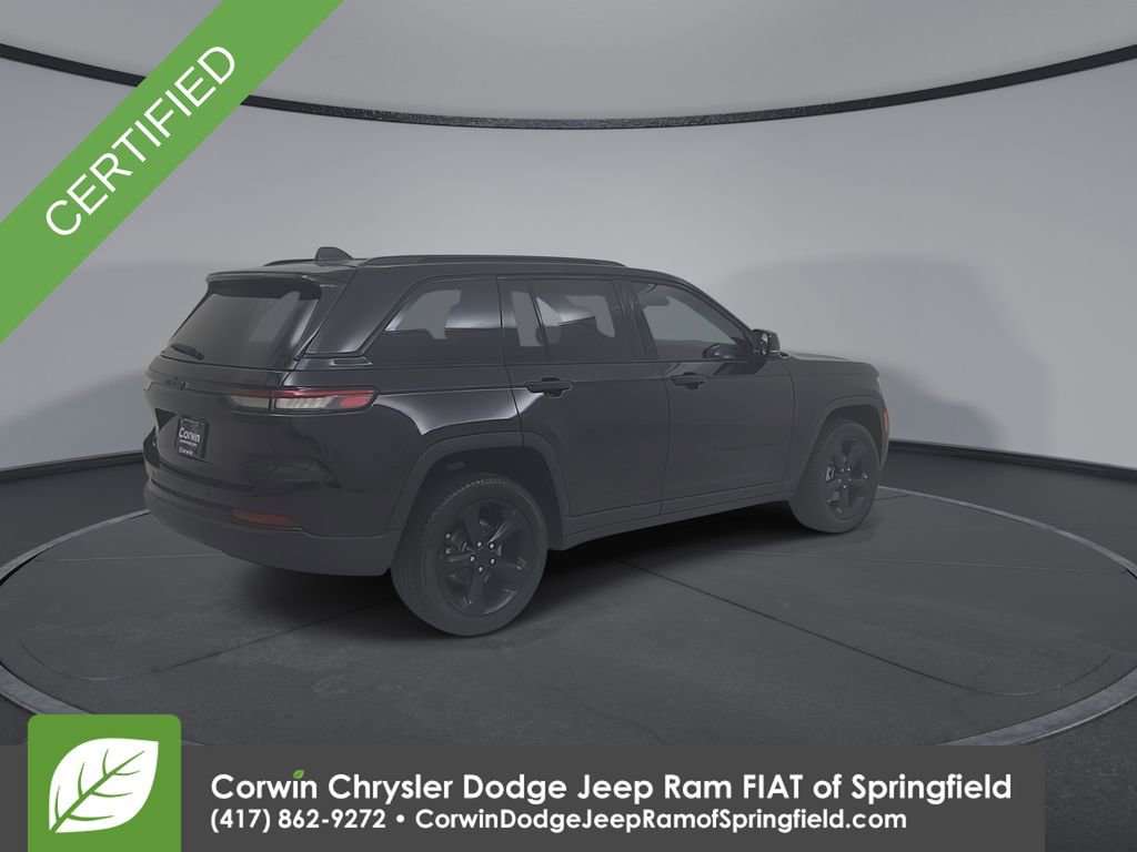 Certified 2023 Jeep Grand Cherokee Limited w/ Black Appearance Package image 16