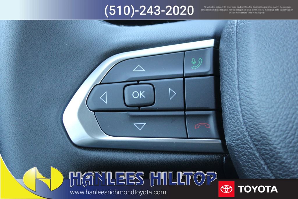 Used 2026 Jeep Compass Latitude image 28