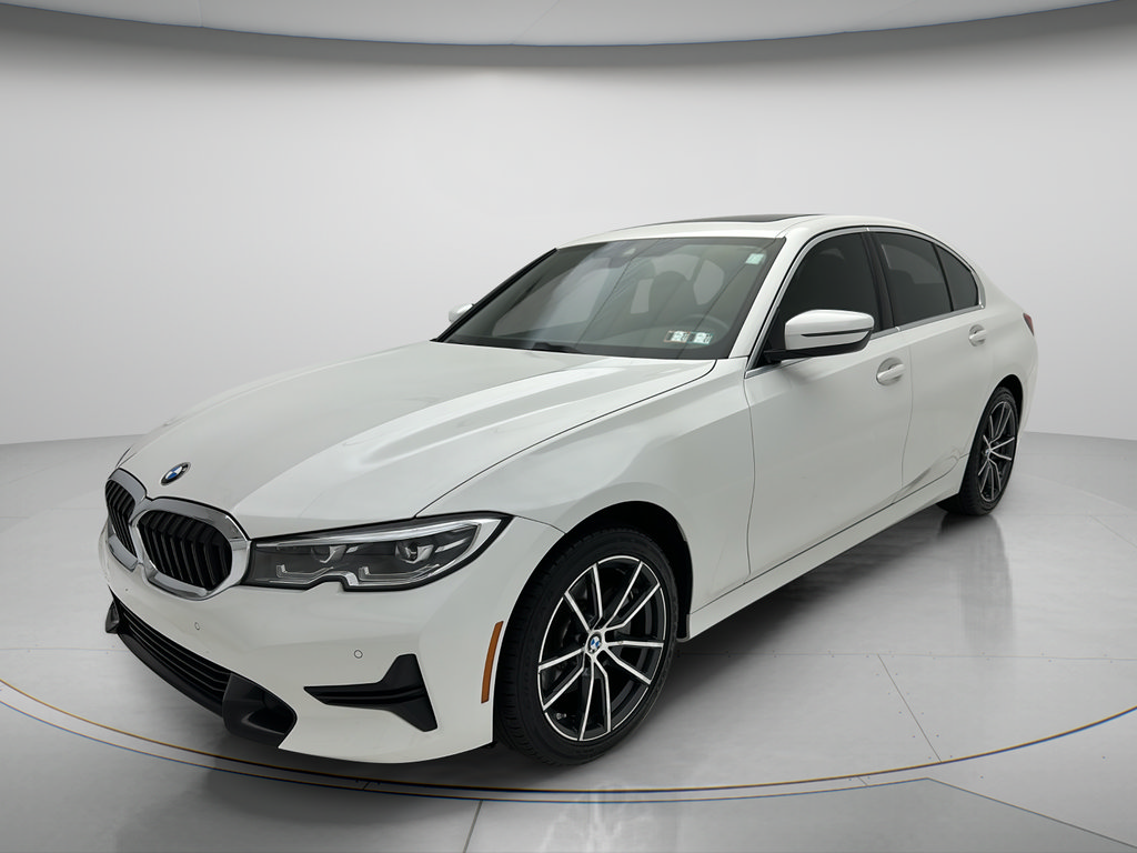 Used 2020 BMW 330i xDrive Sedan w/ Convenience Package AWD/4WD image 3