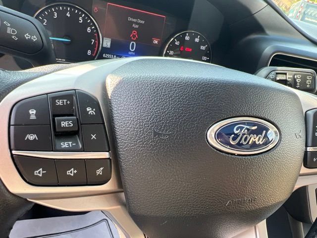 Used 2024 Ford Explorer XLT w/ Equipment Group 202A AWD/4WD image 27