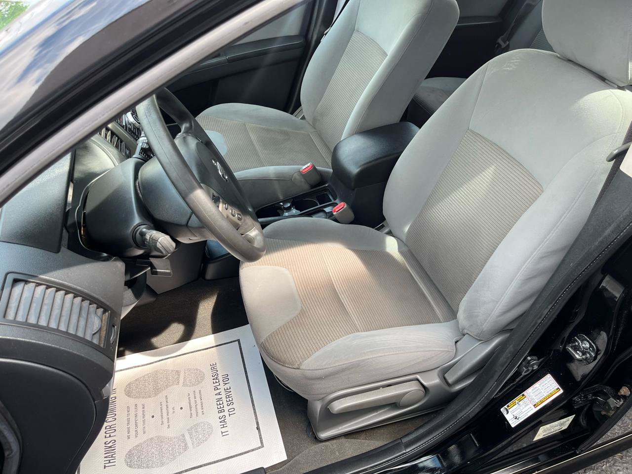 Used 2012 Nissan Sentra 2.0 SR w/ Moonroof Pkg FWD image 22