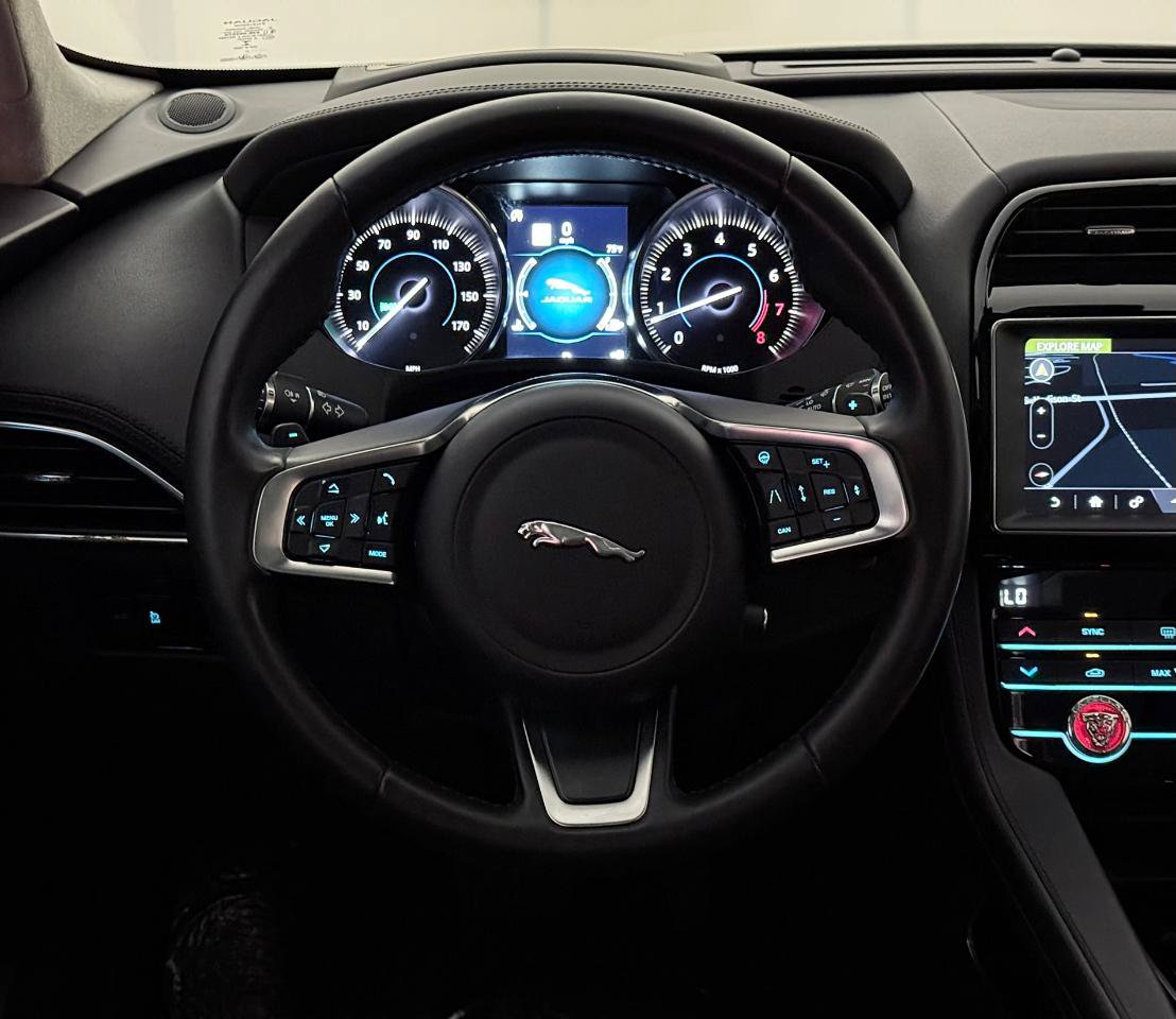 Used 2020 Jaguar F-PACE Prestige AWD/4WD image 31