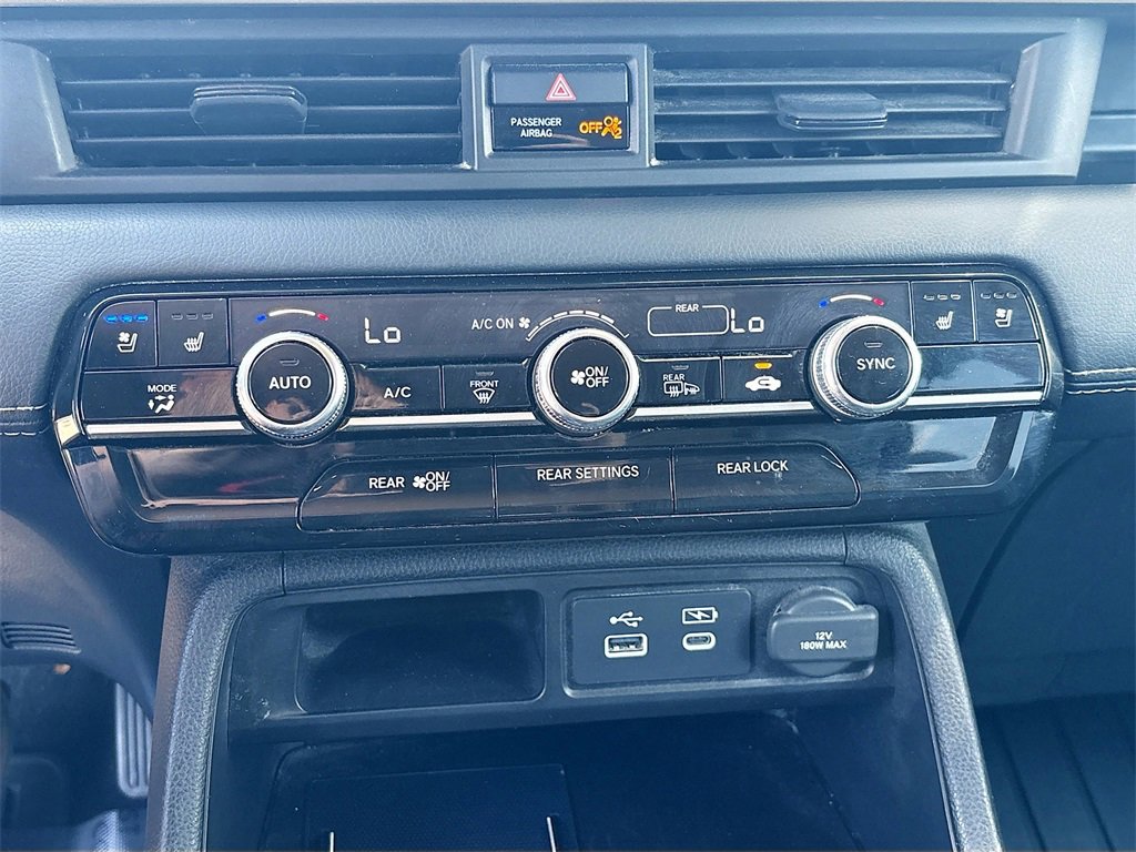 Used 2024 Honda Pilot Elite image 16