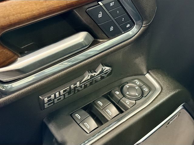 Used 2024 Chevrolet Silverado 1500 High Country w/ Midnight Edition AWD/4WD image 19