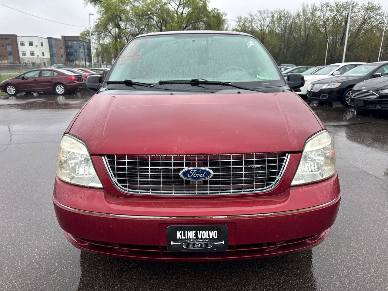Used 2005 Ford Freestar SEL FWD image 2