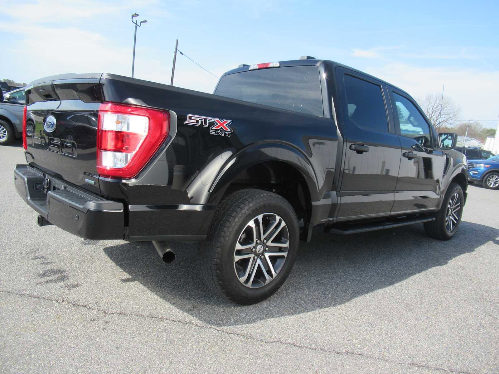 Used 2023 Ford F150 XL w/ STX Appearance Package image 5