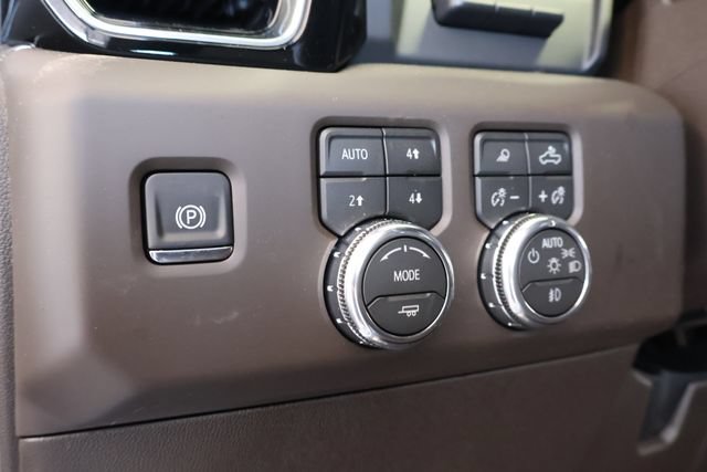 New 2026 GMC Sierra 3500 Denali w/ Denali Reserve Package AWD/4WD image 25