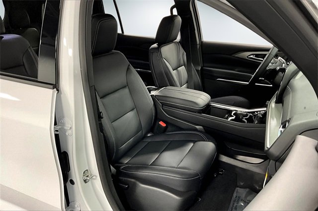 New 2026 Chevrolet Traverse LT image 10