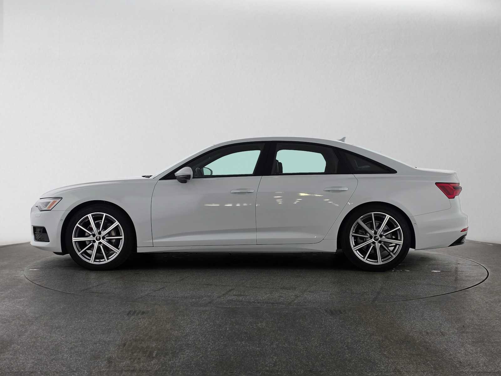 Used 2025 Audi A6 Premium Plus w/ Premium Plus Package AWD/4WD image 6