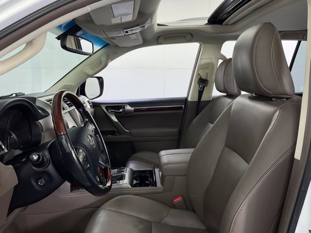Used 2017 Lexus GX 460 AWD/4WD image 29