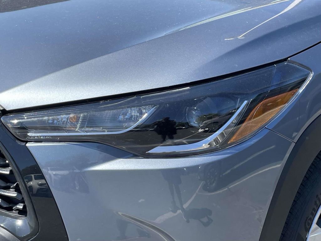 Used 2025 Toyota Corolla Cross L FWD image 7