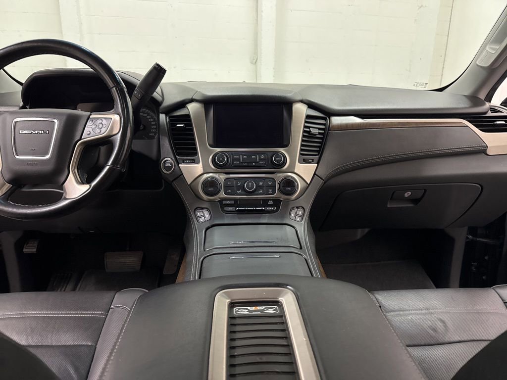 Used 2019 GMC Yukon XL Denali w/ Denali Ultimate Package RWD image 20