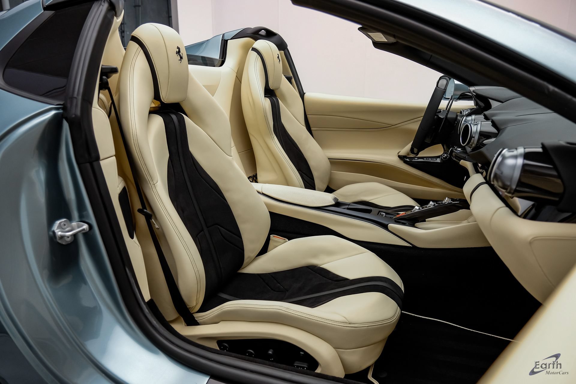 Used 2023 Ferrari 812 GTS RWD image 64