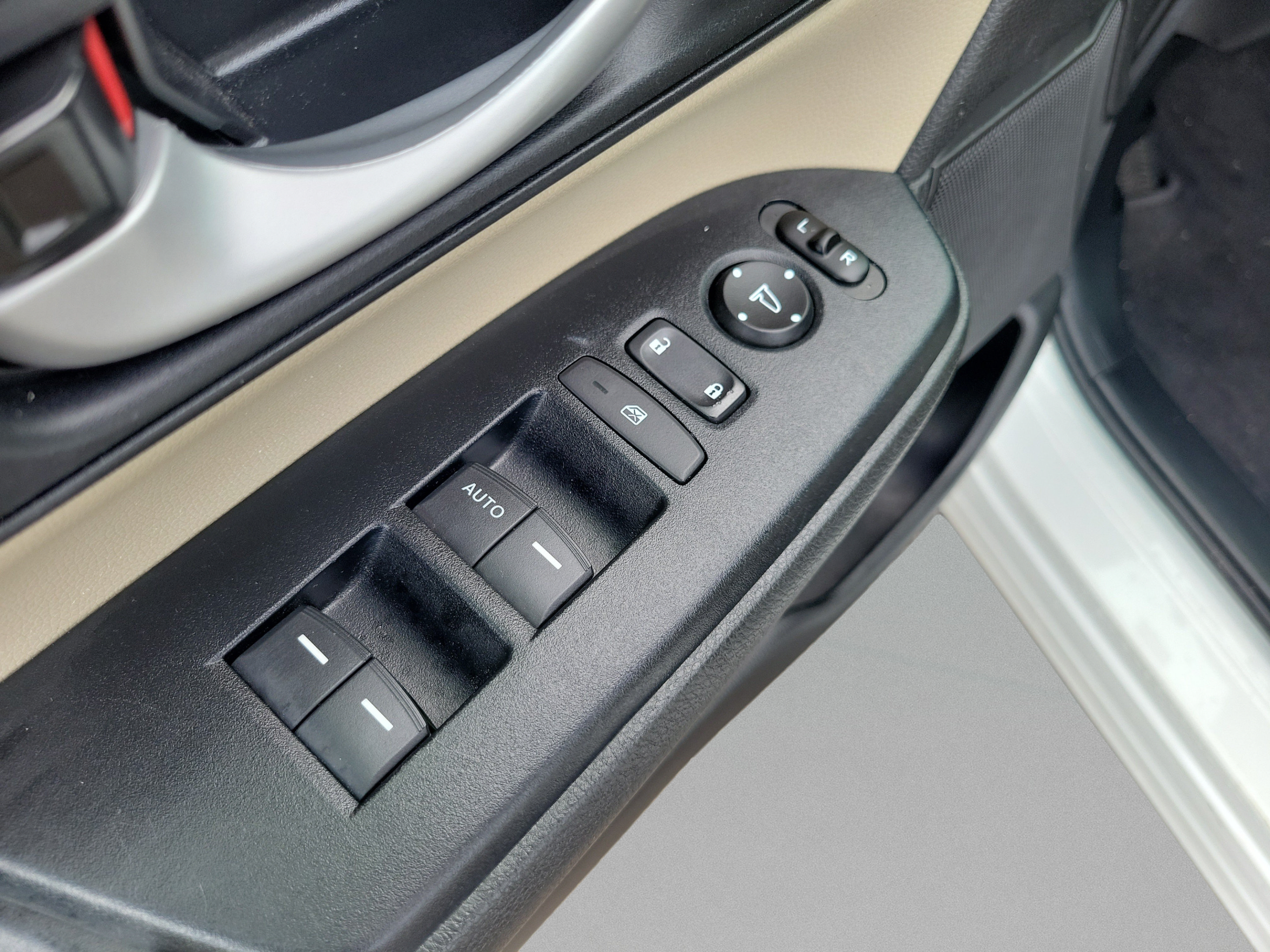 Certified 2019 Honda CR-V LX image 22