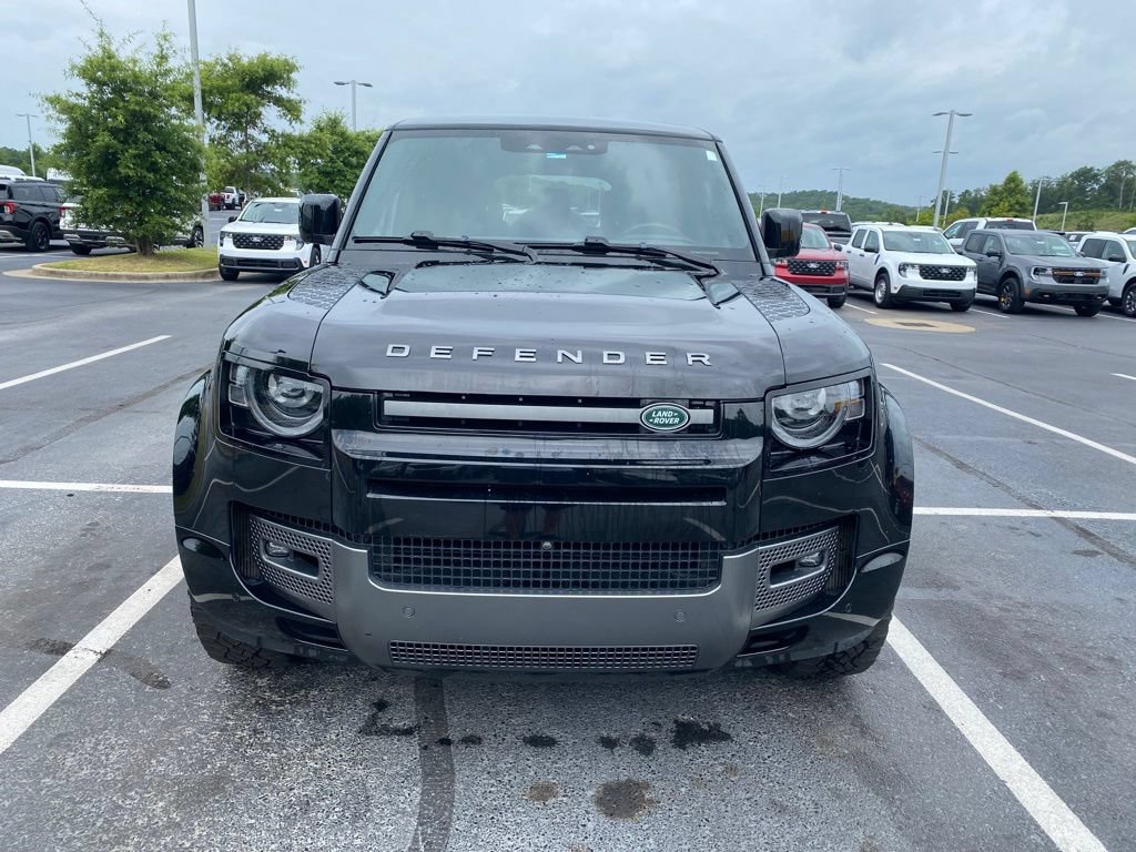 Used 2025 Land Rover Defender 130 Outbound AWD/4WD image 2