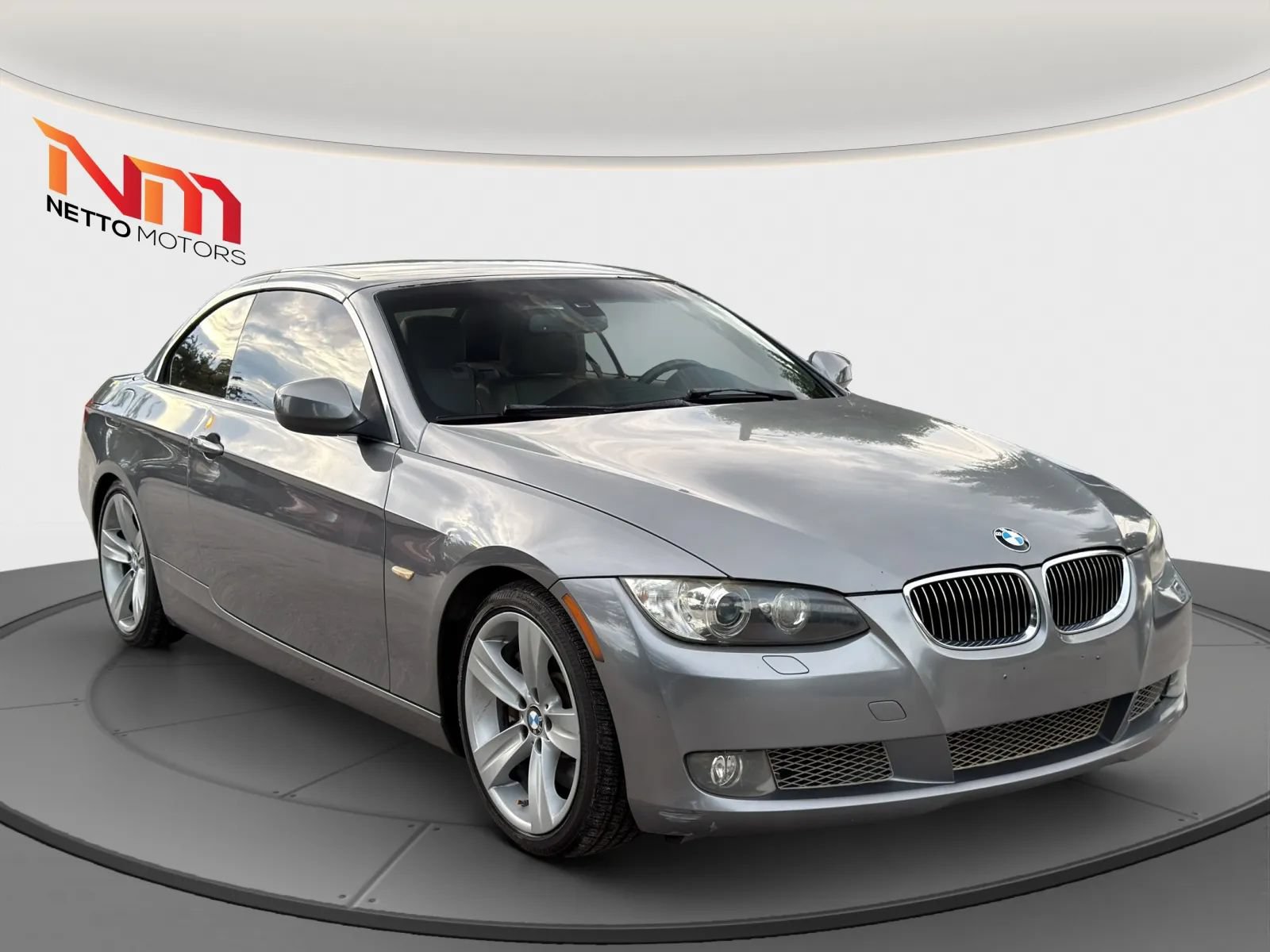 Used 2010 BMW 335i Convertible RWD image 7