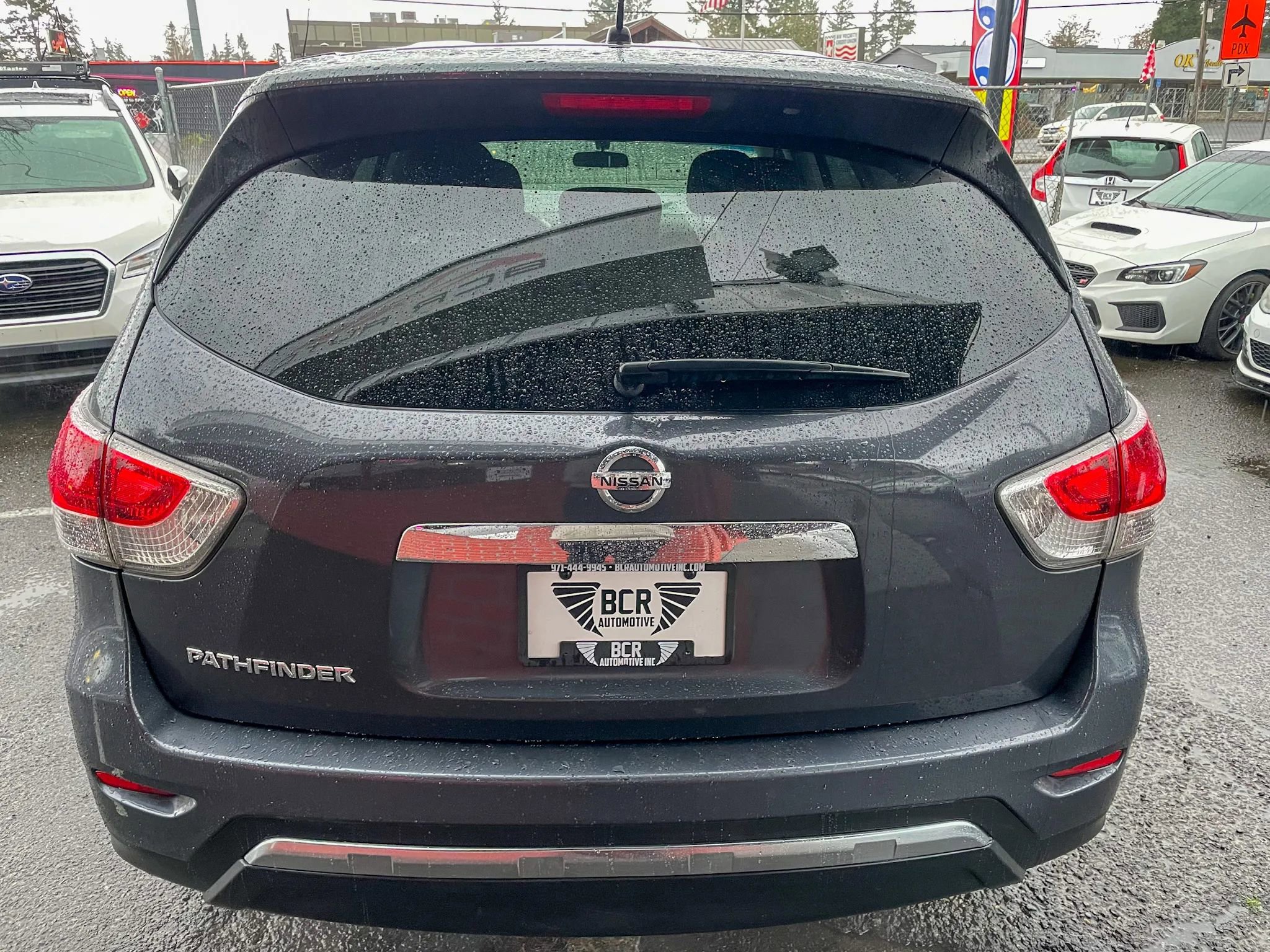 Used 2014 Nissan Pathfinder S image 9