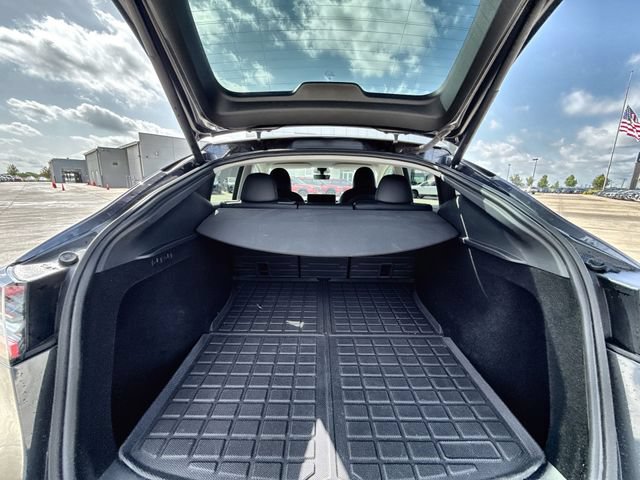 Used 2023 Tesla Model Y Long Range AWD/4WD image 23