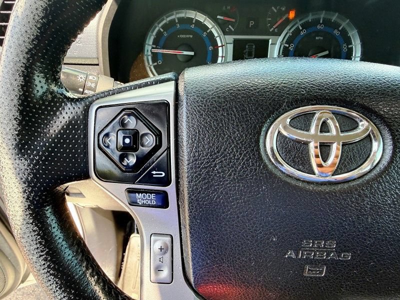 Used 2016 Toyota 4Runner Limited AWD/4WD image 29