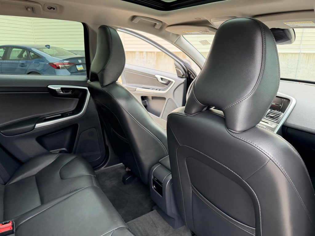 Used 2016 Volvo XC60 T5 Premier AWD/4WD image 20