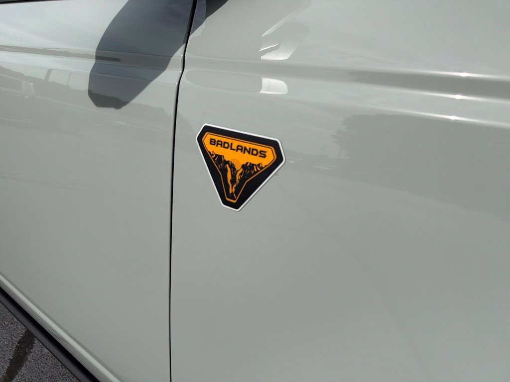 Used 2024 Ford Bronco Badlands AWD/4WD image 4