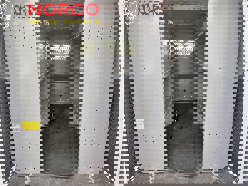 Used 2018 Ford Transit Connect XLT image 14