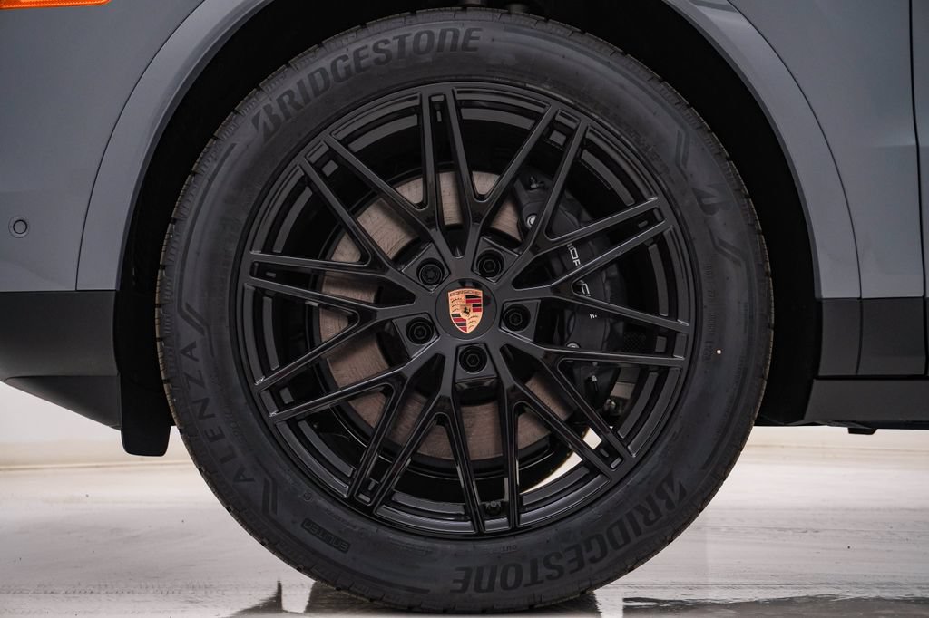 New 2026 Porsche Cayenne AWD/4WD image 13