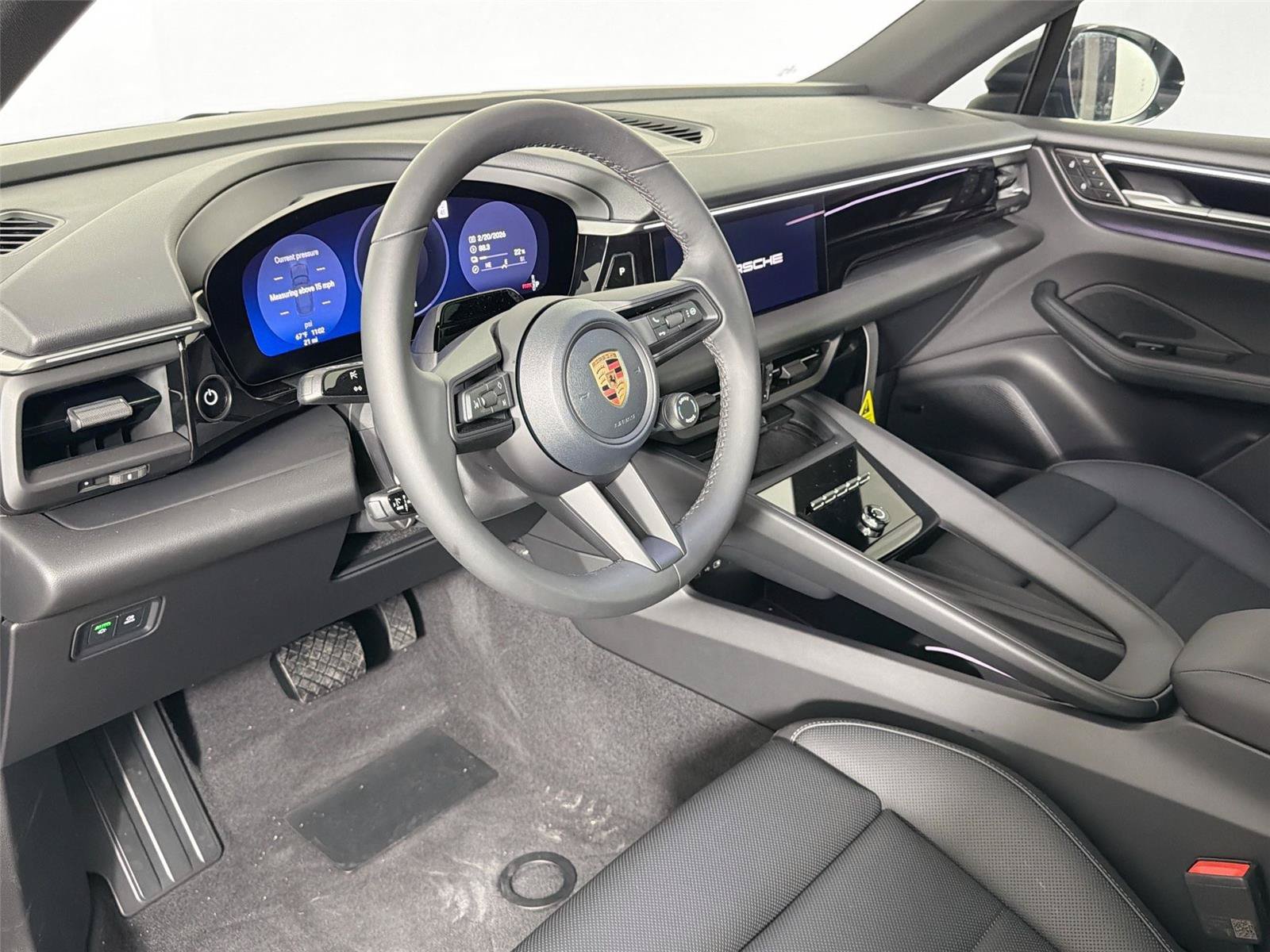 Certified 2026 Porsche Macan 4 Electric RWD image 4