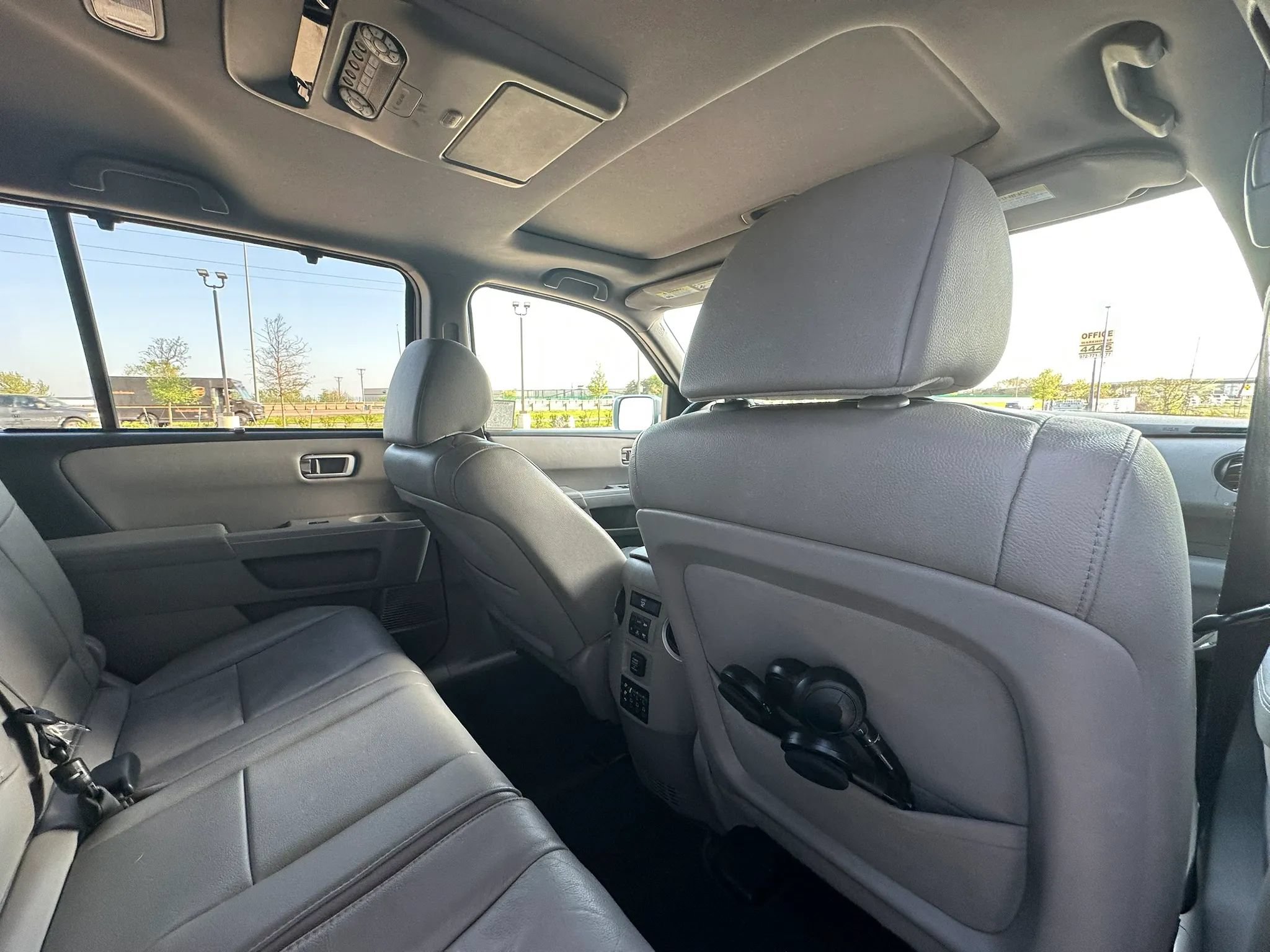 Used 2015 Honda Pilot Touring image 23