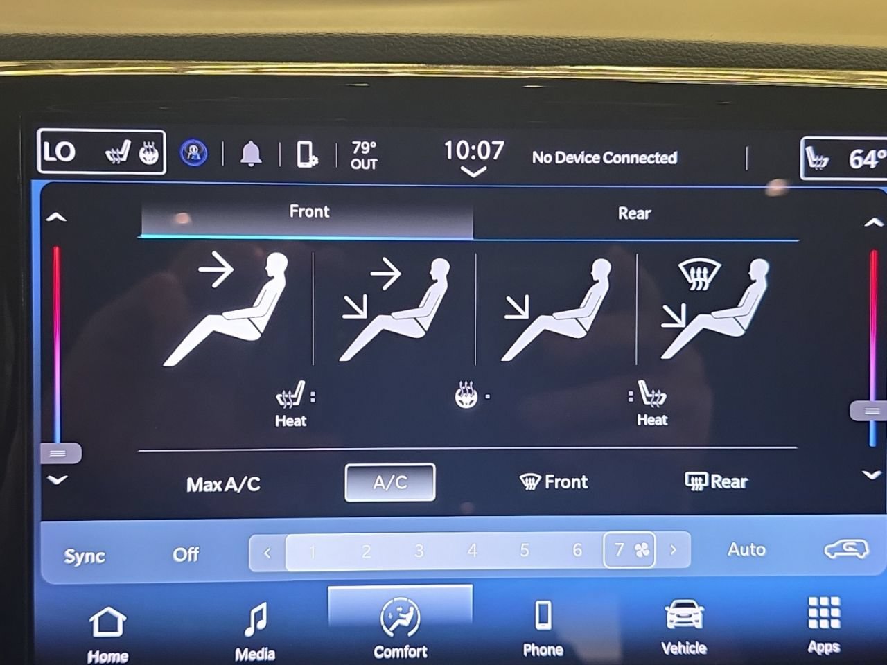 Used 2024 Chrysler Pacifica Touring-L FWD image 24