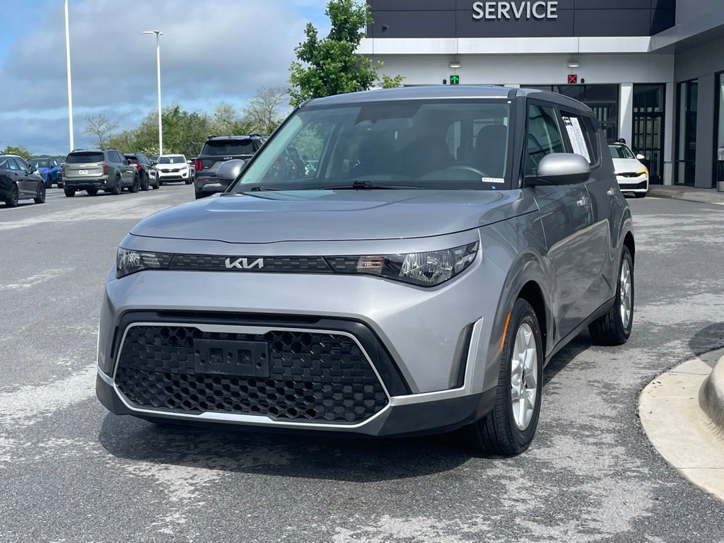 Certified 2024 Kia Soul LX w/ Option Group 015 FWD image 3