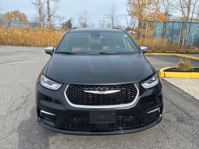 New 2026 Chrysler Pacifica Pinnacle w/ Trailer Tow Group image 2