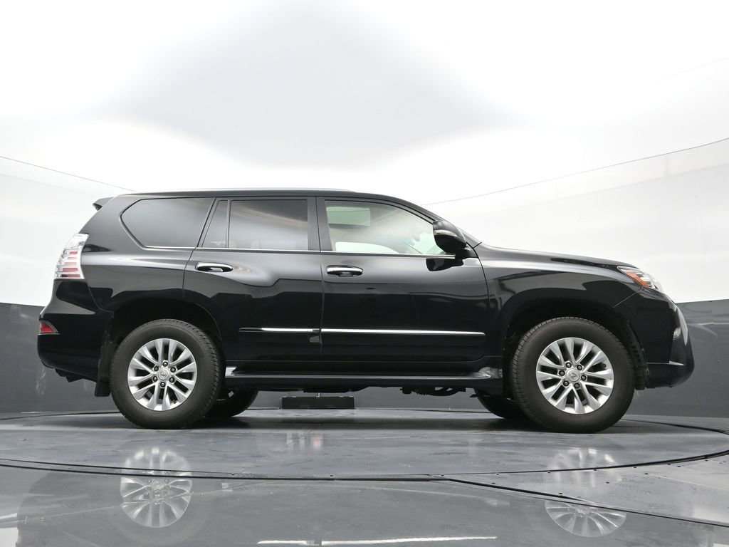 Used 2019 Lexus GX 460 Premium w/ Premium Package image 28