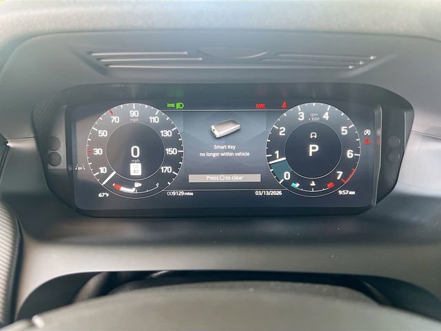 Used 2025 Land Rover Discovery Sport Dynamic SE image 15