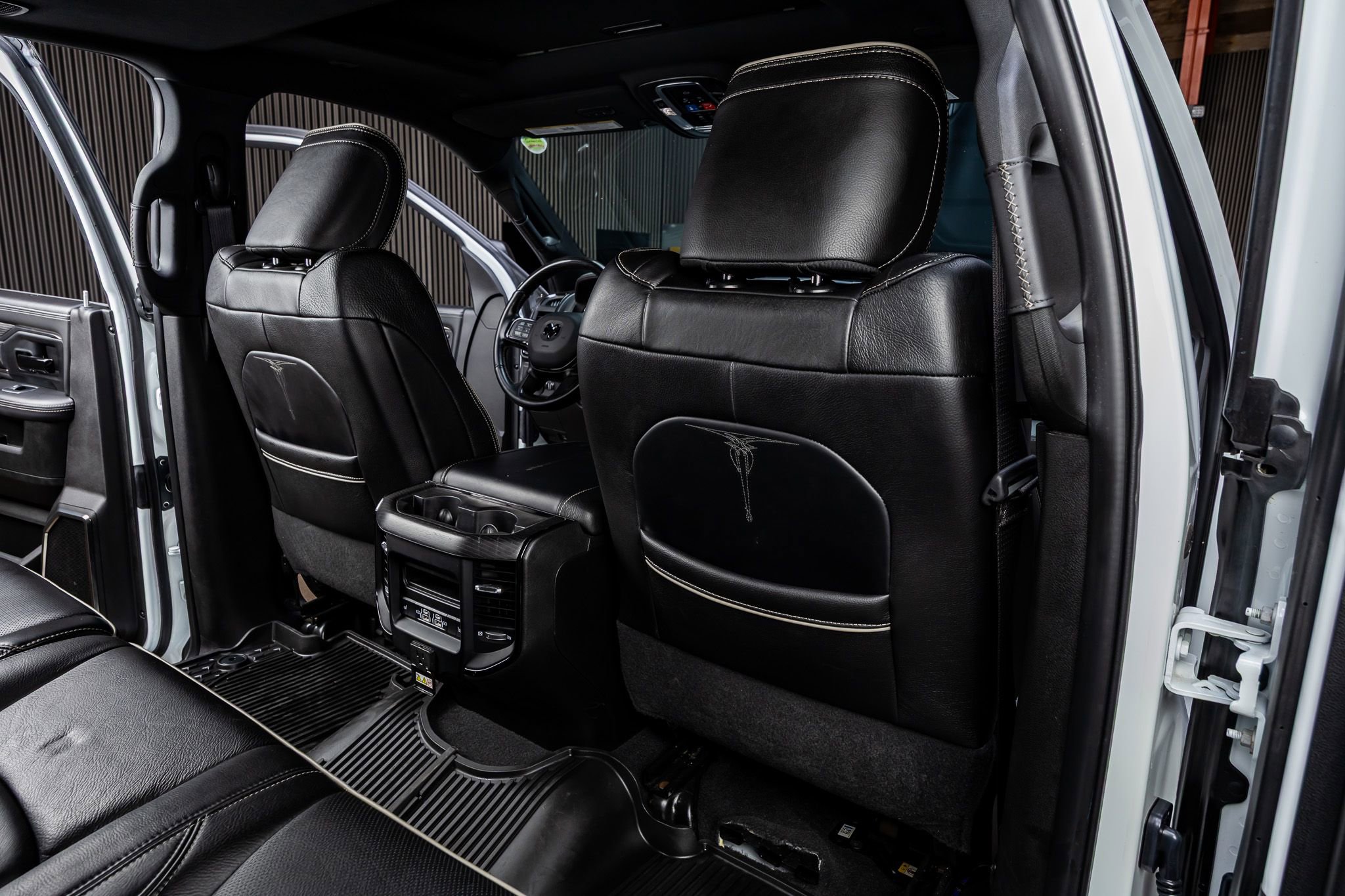 Used 2022 RAM 2500 Limited w/ Night Edition image 33