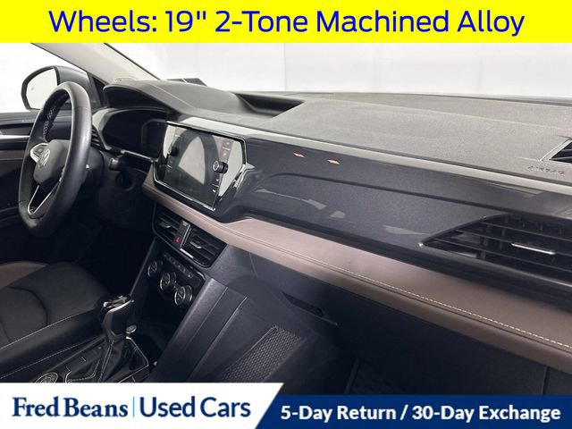 Used 2022 Volkswagen Taos SEL image 34