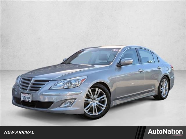 Used 2013 Hyundai Genesis 3.8 w/ Technology Pkg