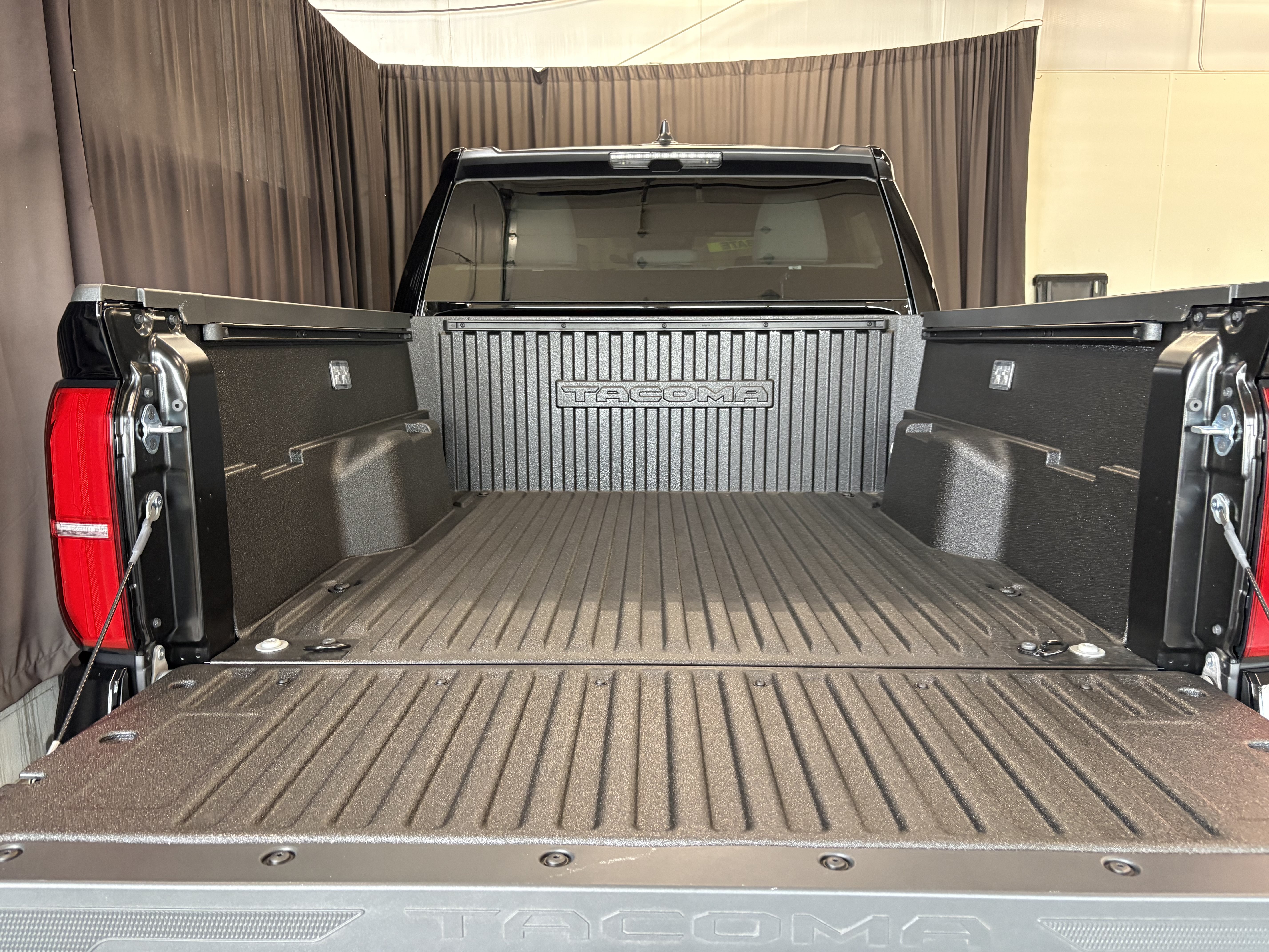 New 2026 Toyota Tacoma SR5 AWD/4WD image 28