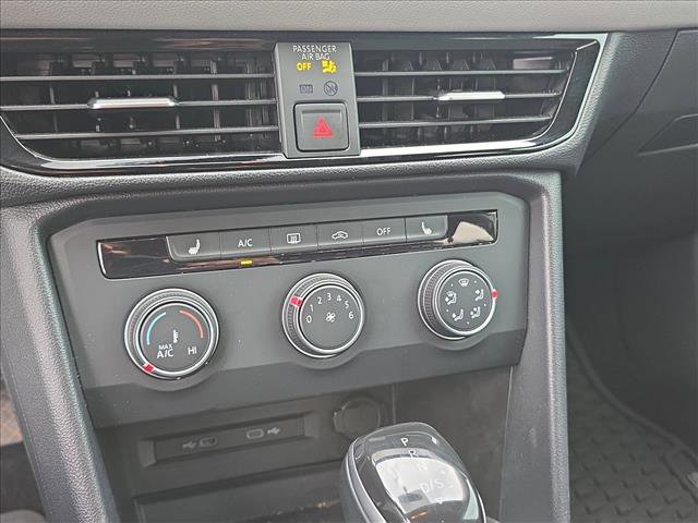 Used 2022 Volkswagen Taos SE image 13