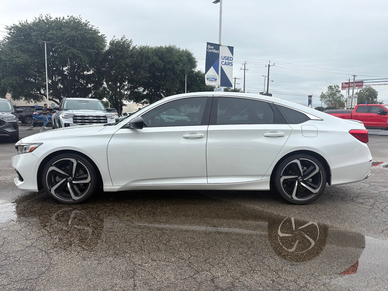 Used 2022 Honda Accord Sport image 8